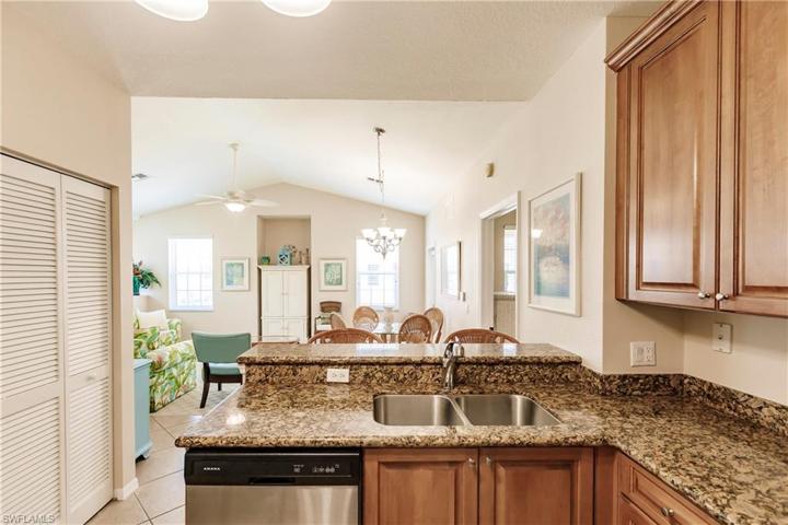 1872  Concordia Lake  CIR, Cape Coral, FL 33909