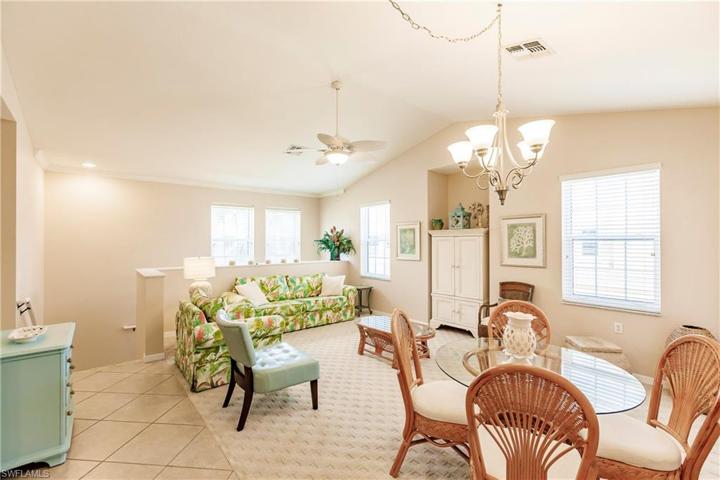 1872  Concordia Lake  CIR, Cape Coral, FL 33909
