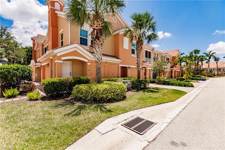1872  Concordia Lake  CIR, Cape Coral, FL 33909