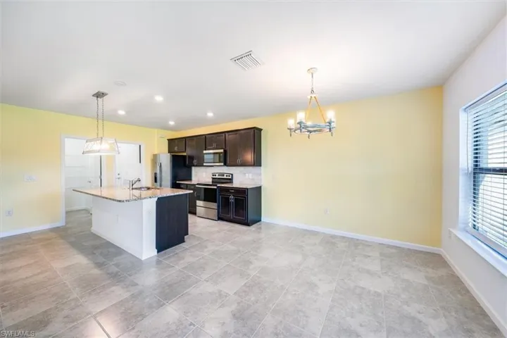 Dining Area & Kitchen