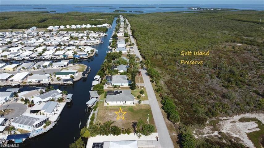 3831 Galt Island AVE, ST. JAMES CITY FL 33956
