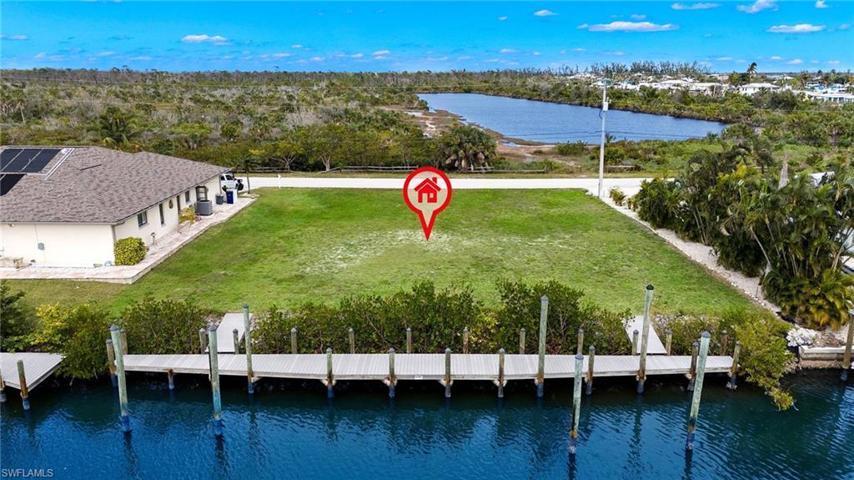 3831 Galt Island AVE, ST. JAMES CITY FL 33956