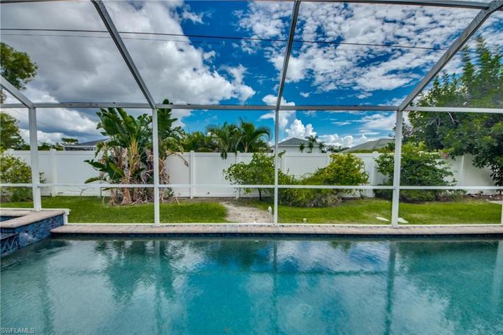 1411-1413 SE 1st  PL, CAPE CORAL, FL 33990
