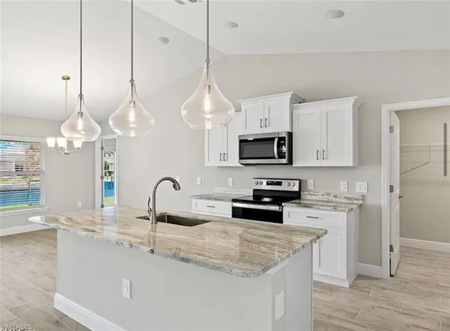1341 2nd St, Cape Coral, Florida 33909