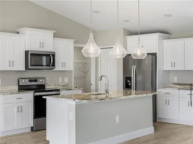 1341 2nd St, Cape Coral, Florida 33909