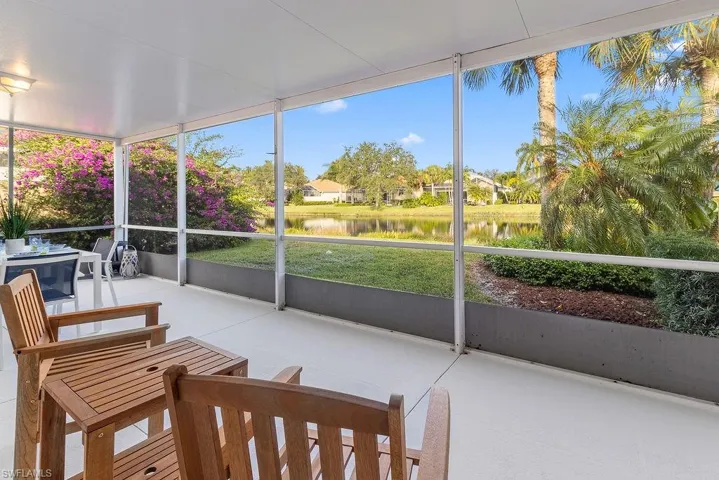 Enjoy outdoor living with a view!