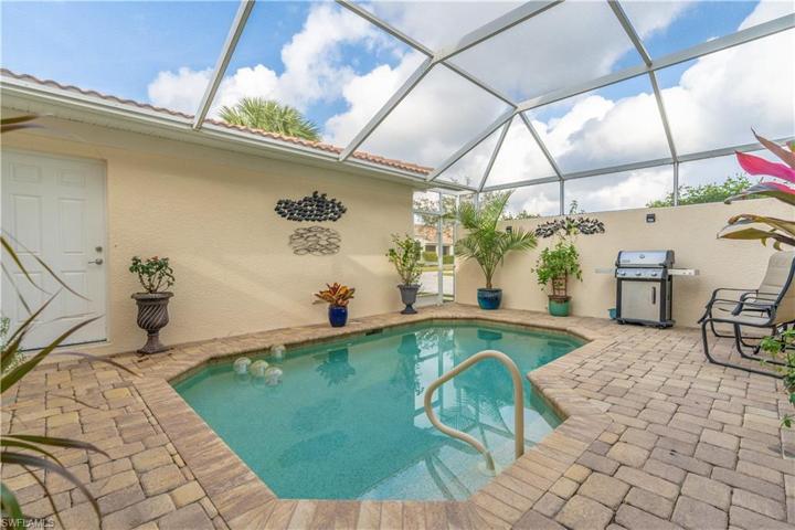 8290 Josefa WAY, NAPLES FL 34114