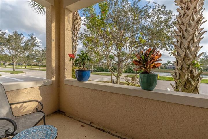 8290 Josefa WAY, NAPLES FL 34114