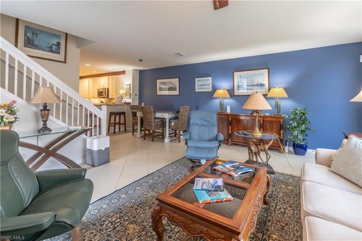 8290 Josefa WAY, NAPLES FL 34114