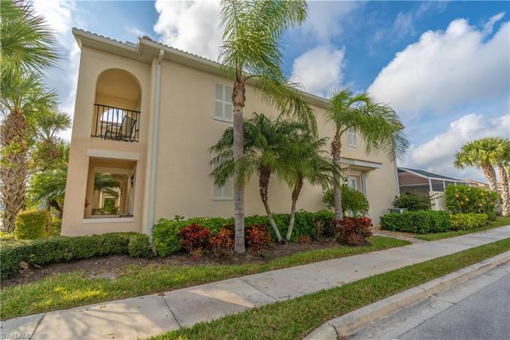 8290 Josefa WAY, NAPLES FL 34114