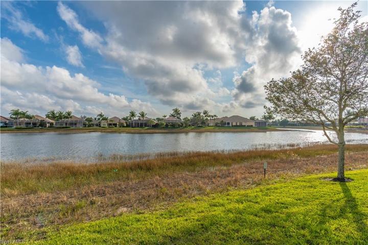 8290 Josefa WAY, NAPLES FL 34114