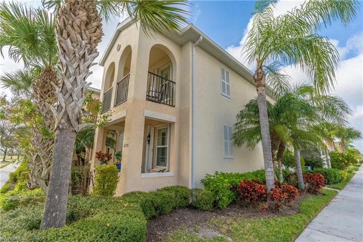 8290 Josefa WAY, NAPLES FL 34114