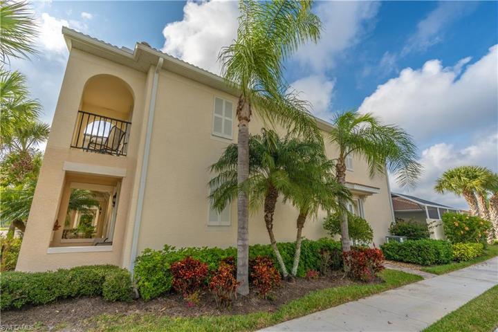 8290 Josefa WAY, NAPLES FL 34114