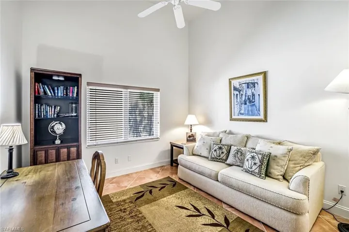 OFFICE/ BEDROOM WITH SLEEPER COUCH