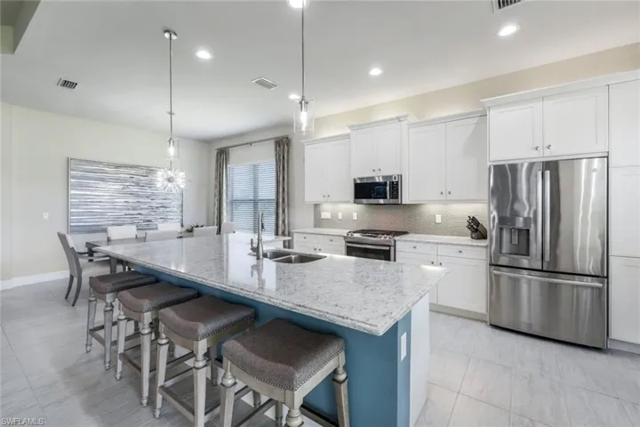 4122  Aspen Chase  DR, Naples, FL 34119