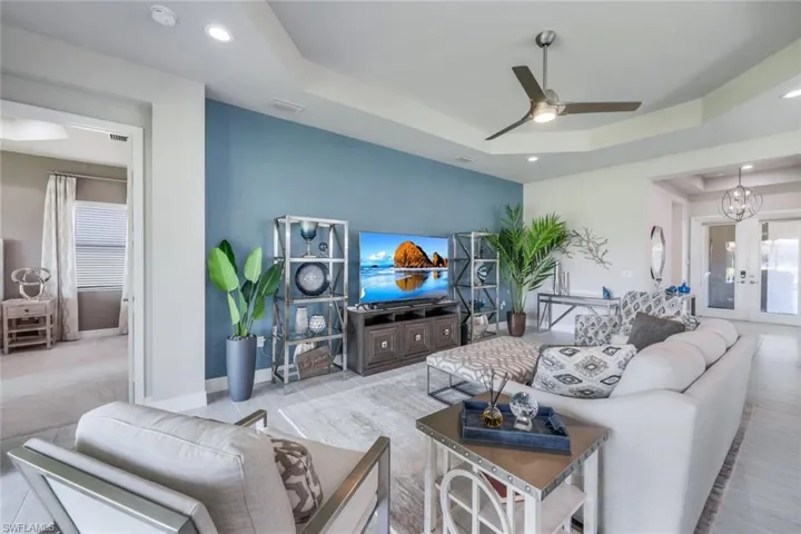 4122  Aspen Chase  DR, Naples, FL 34119