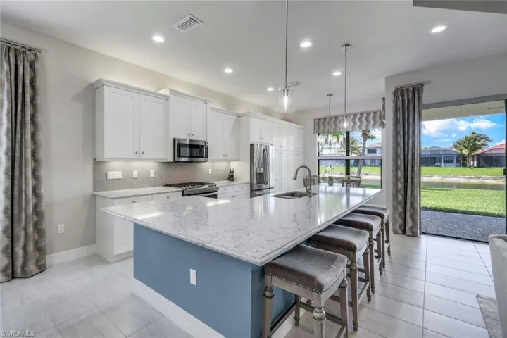 4122  Aspen Chase  DR, Naples, FL 34119