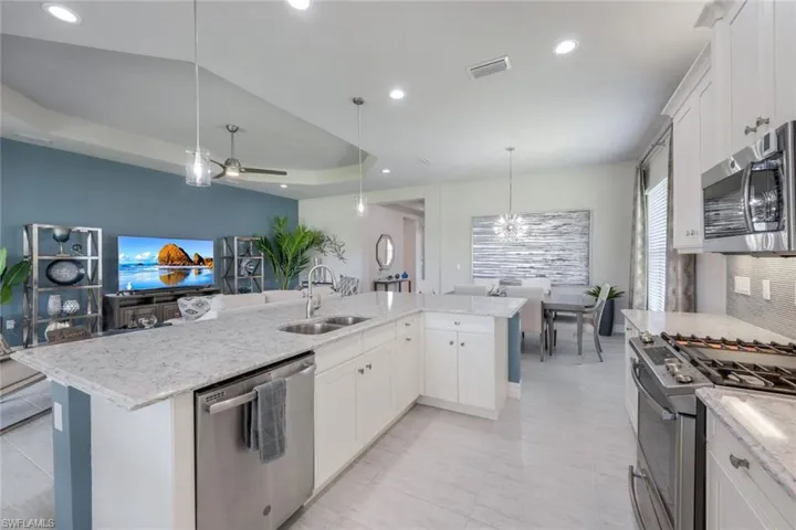 4122  Aspen Chase  DR, Naples, FL 34119