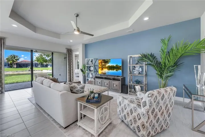 4122  Aspen Chase  DR, Naples, FL 34119