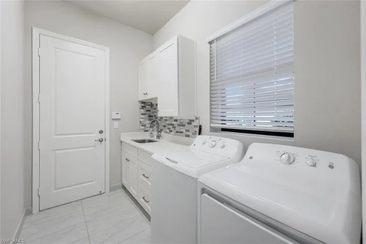 4122  Aspen Chase  DR, Naples, FL 34119