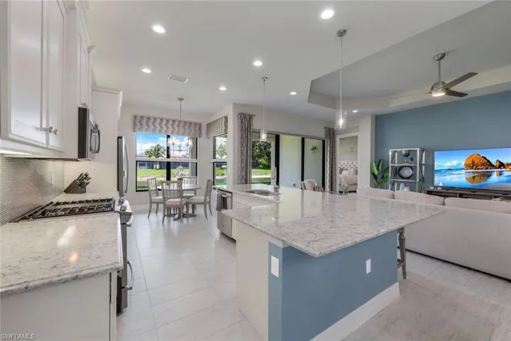 4122  Aspen Chase  DR, Naples, FL 34119