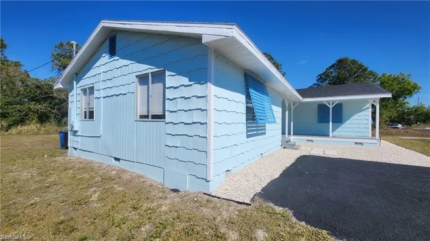 4112 2nd St W, Lehigh Acres, Florida 33971
