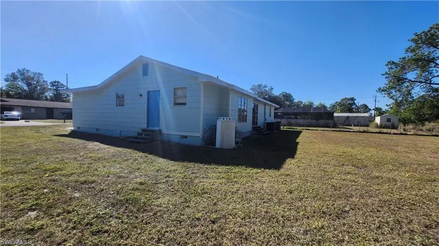 4112 2nd St W, Lehigh Acres, Florida 33971