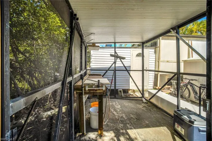33 Plantation Dr, Everglades City, Florida 34139