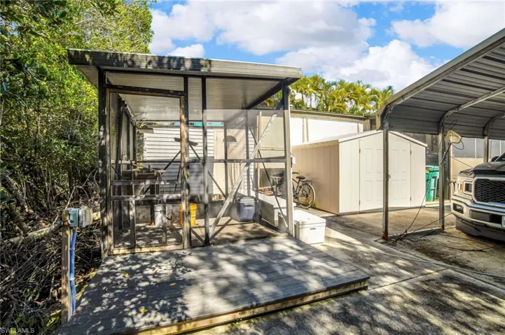 33 Plantation Dr, Everglades City, Florida 34139