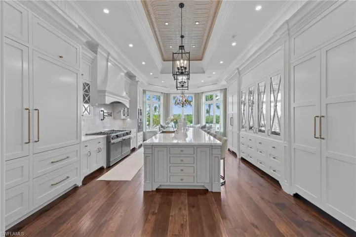 3675 Gordon Dr, Naples, Florida 34102