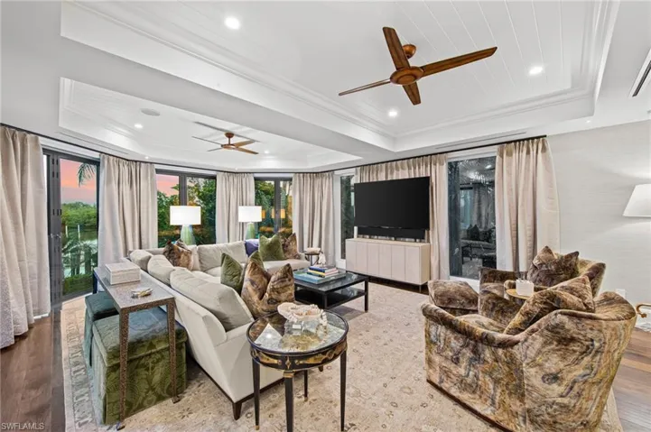 3675 Gordon Dr, Naples, Florida 34102