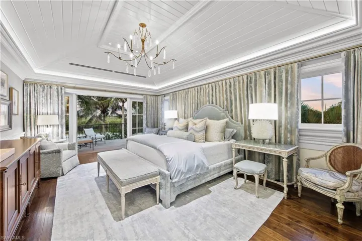 3675 Gordon Dr, Naples, Florida 34102