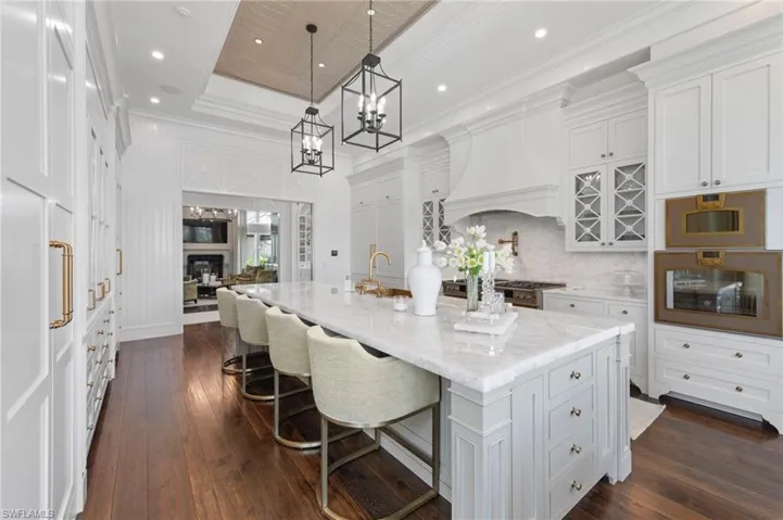 3675 Gordon Dr, Naples, Florida 34102