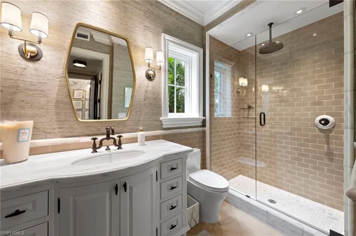 3675 Gordon Dr, Naples, Florida 34102
