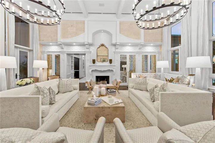 3675 Gordon Dr, Naples, Florida 34102