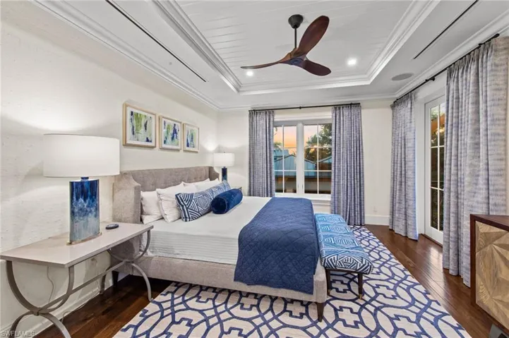 3675 Gordon Dr, Naples, Florida 34102
