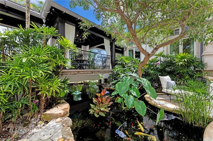 3675 Gordon Dr, Naples, Florida 34102