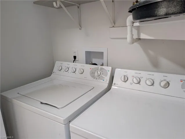 222 Hancock Bridge Pkwy 1, Cape Coral, Florida 33990