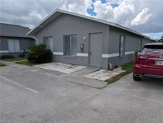 222 Hancock Bridge Pkwy 1, Cape Coral, Florida 33990