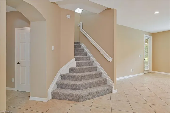 9797 Roundstone Cir, Fort Myers, Florida 33967