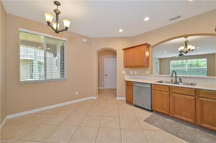 9797 Roundstone Cir, Fort Myers, Florida 33967