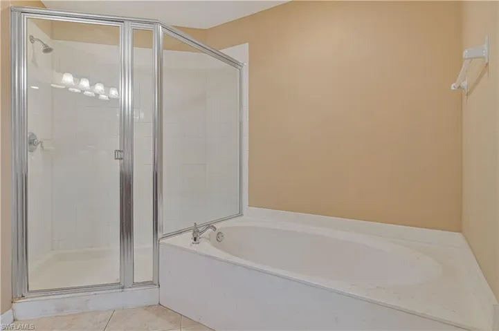 9797 Roundstone Cir, Fort Myers, Florida 33967