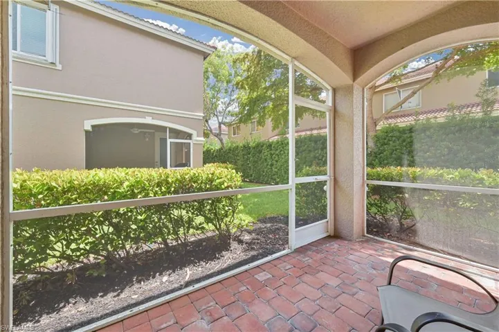 9797 Roundstone Cir, Fort Myers, Florida 33967