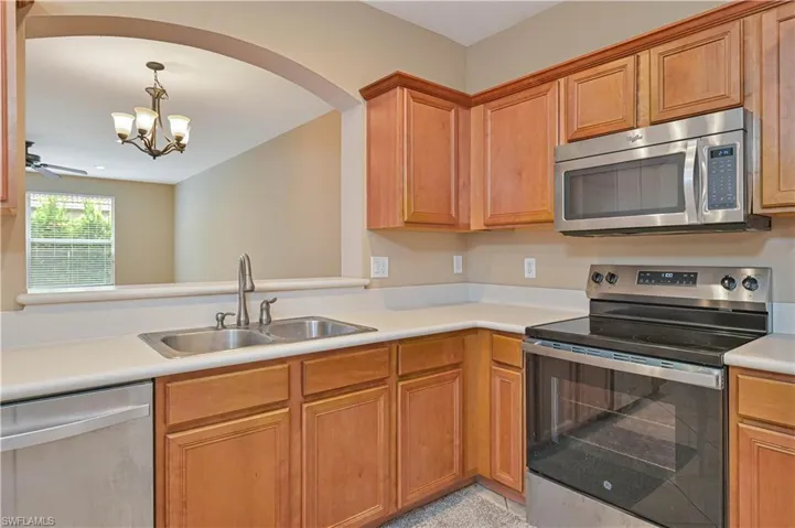 9797 Roundstone Cir, Fort Myers, Florida 33967