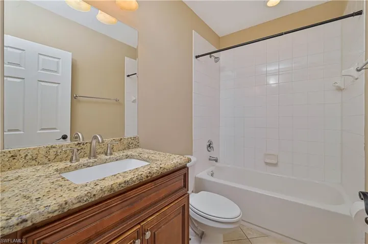 9797 Roundstone Cir, Fort Myers, Florida 33967