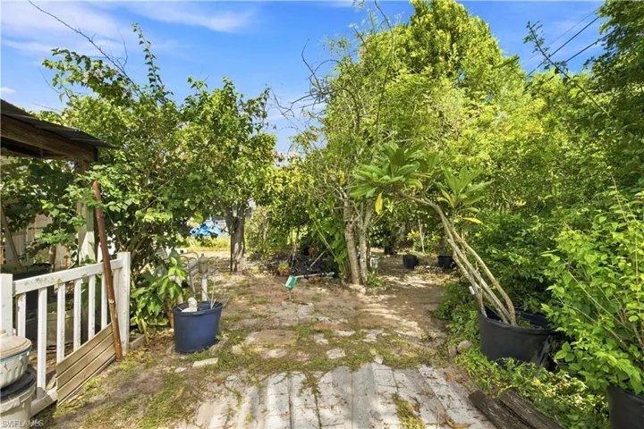 803 Perry Ave, Lehigh Acres, Florida 33936