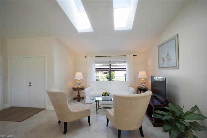 190  Round Key  CIR, Naples, FL 34112