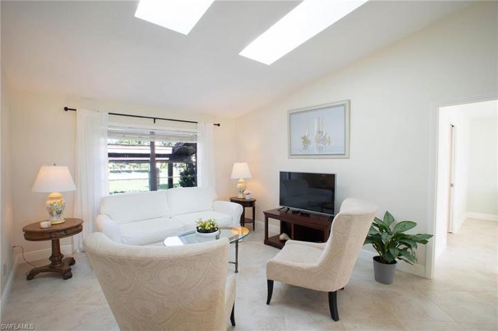 190  Round Key  CIR, Naples, FL 34112