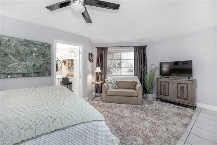 2550 Citrus Lake Dr W201, Naples, Florida 34109