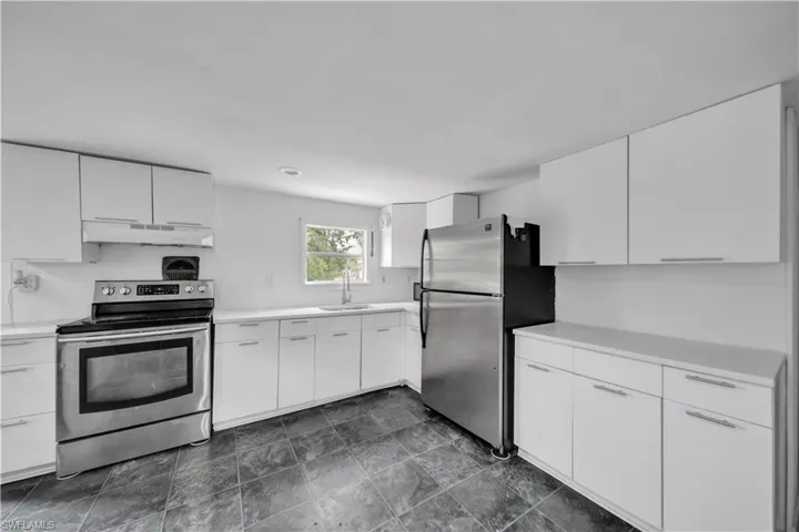 8106  Penny  DR, North Fort Myers, FL 33917